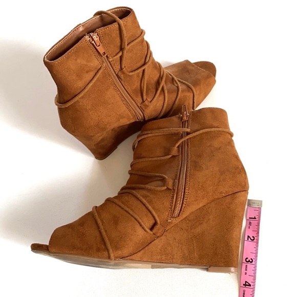 REPORT *PONGO* Suede Wedge Peep toe Boots, Size 8 - Picture 9 of 9